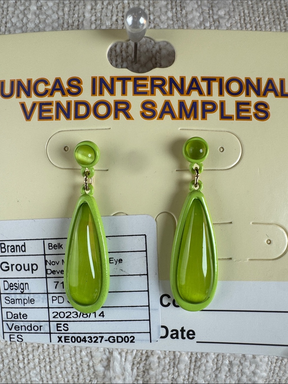 0777- belk Neon Green Teardrop Drop Earrings